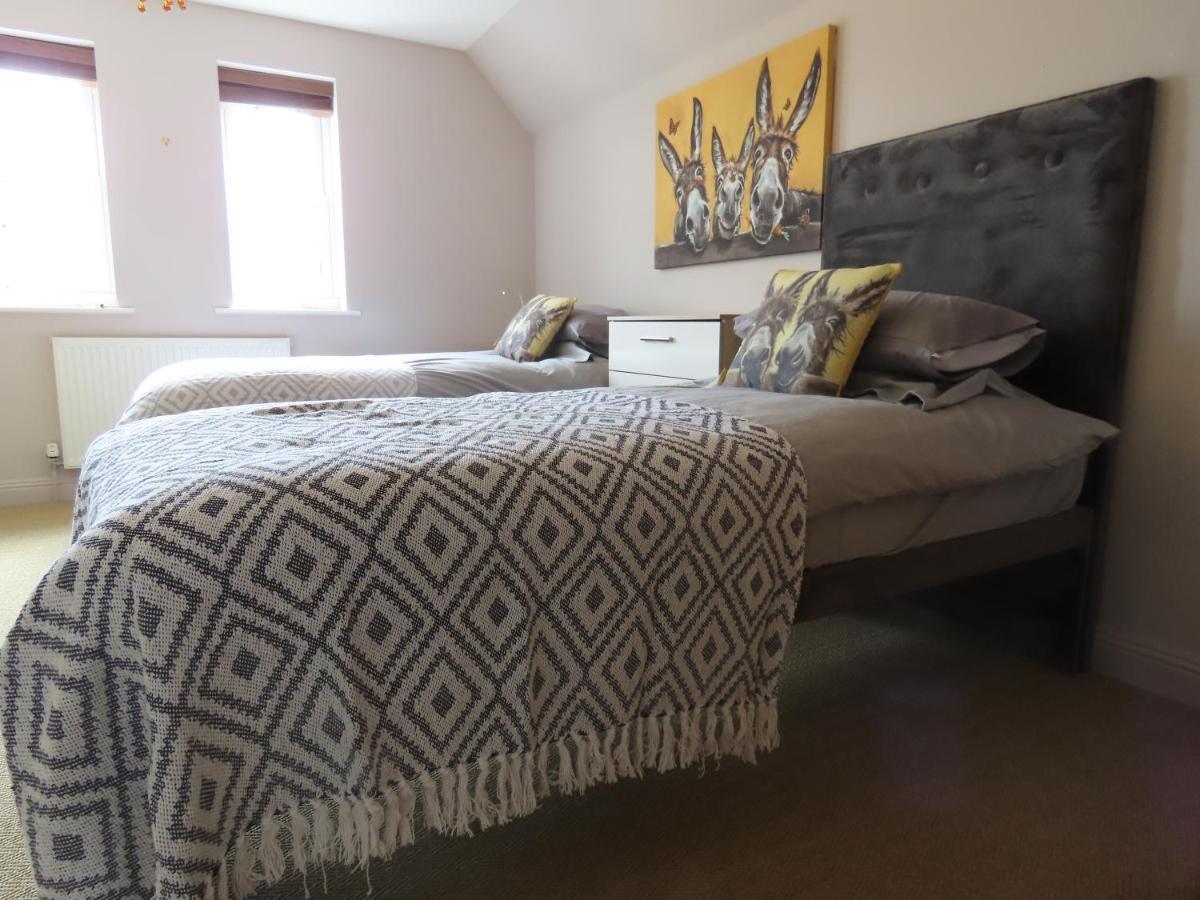 Entire Seaside Luxury Home With On Site Parking! Poole Exteriör bild