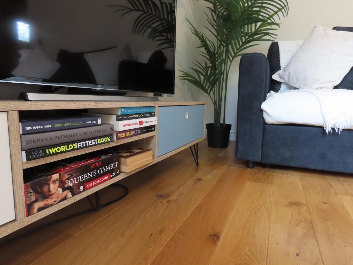 Entire Seaside Luxury Home With On Site Parking! Poole Exteriör bild