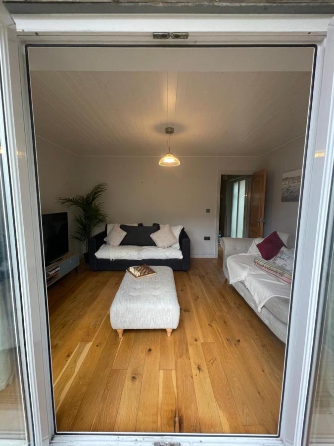 Entire Seaside Luxury Home With On Site Parking! Poole Exteriör bild